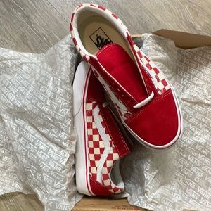Vans red checkered old skool size 6.5men/8.0women